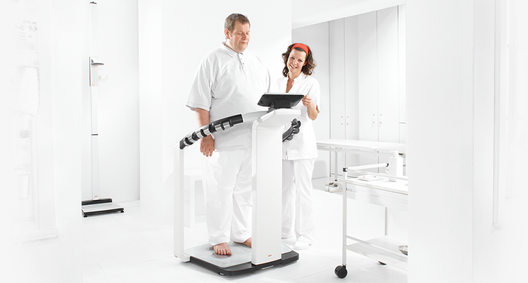 seca mBCA 514 - Medical Body Composition Analyzer for determining body composition while standing #4
